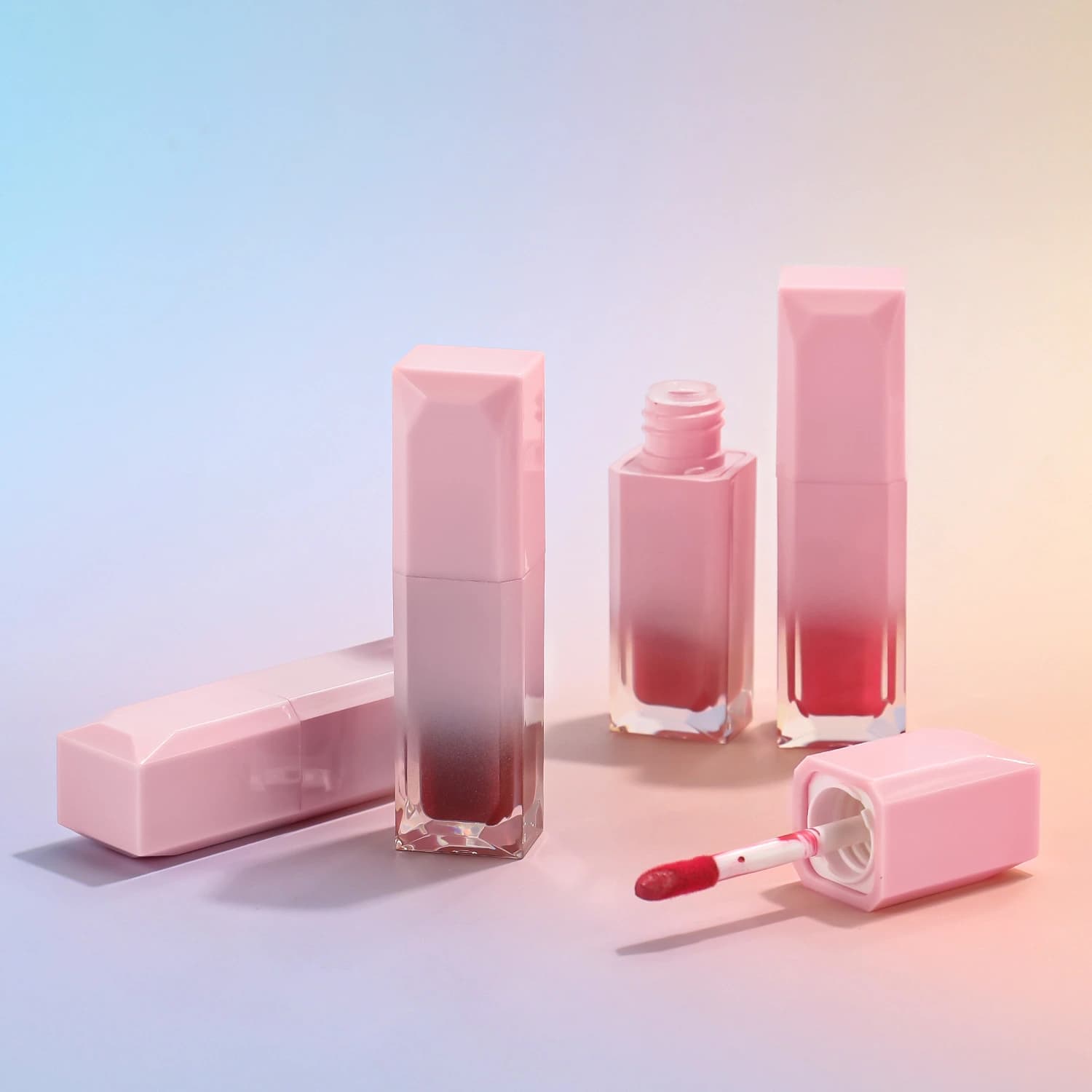 Glossy Lip | Shimmer Lip Gloss Manufacturer - Glitter Formulation