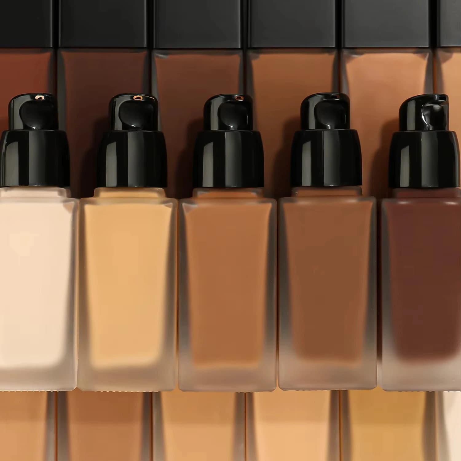 Liquid Foundation | Concealer Manufacturer - Glitter Formulation